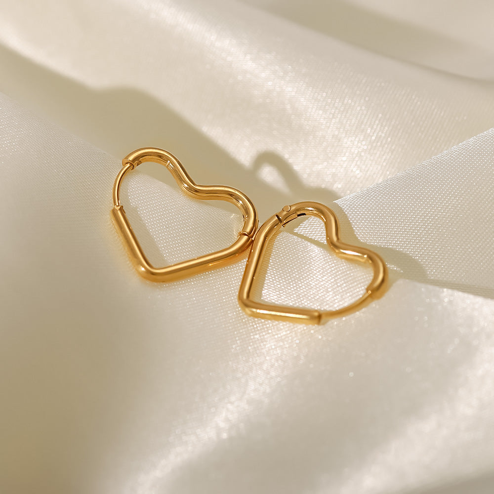 Liana – Heart Earrings