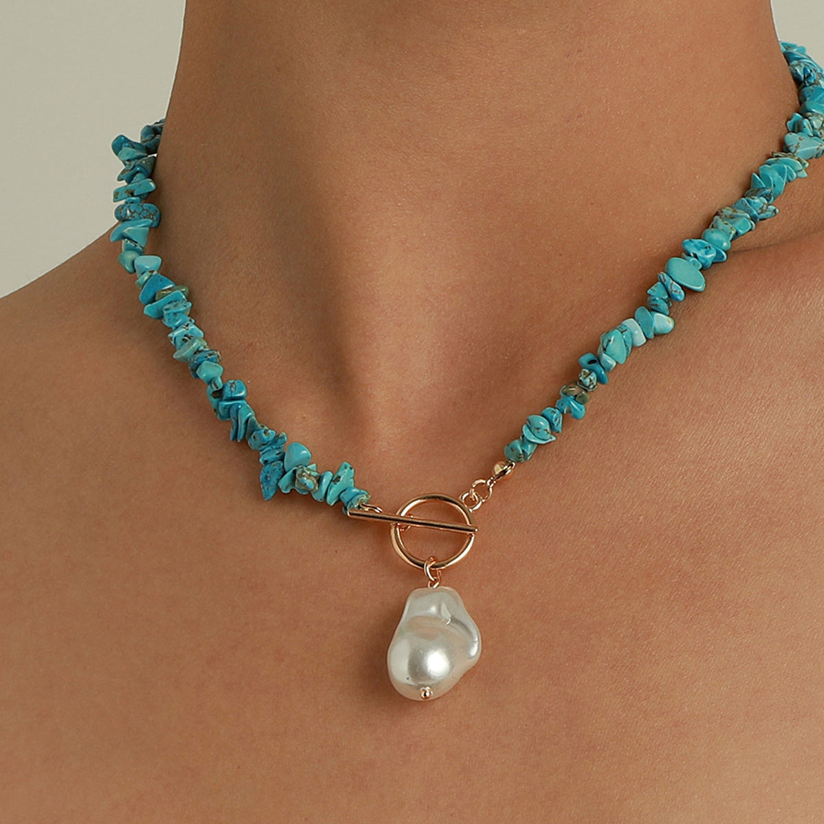Dione – Necklace with Pearls and Turquoise Elegance