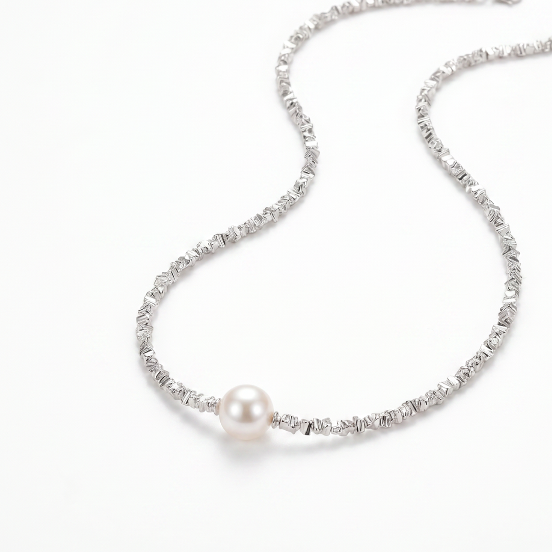 Marisse – Stylish Pearl Necklace