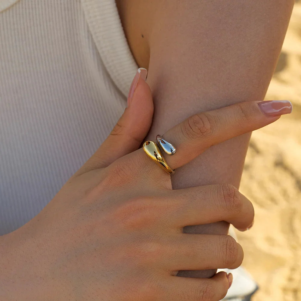 Cora – Ring gold minimalist elegant