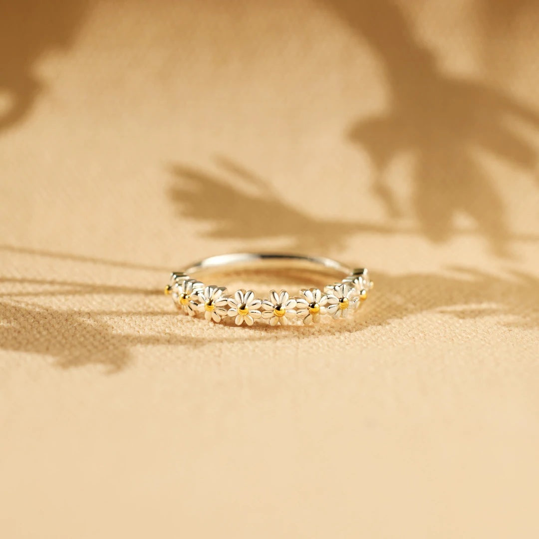 Flor – Noble Flower Ring
