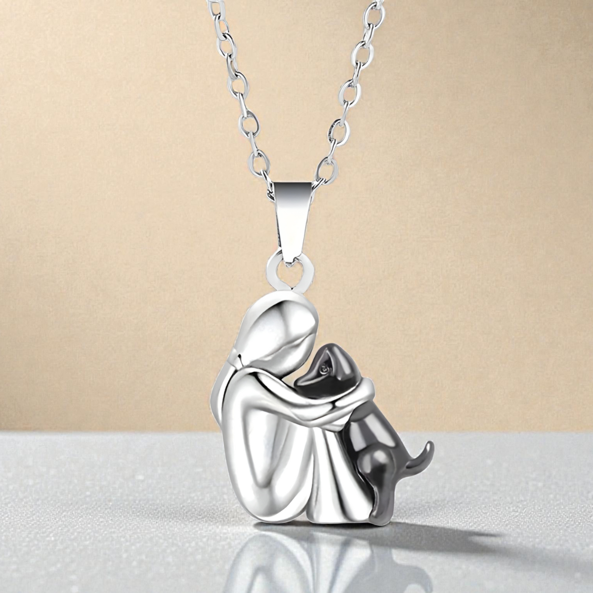 Lena – Elegant Cuddle Pendant