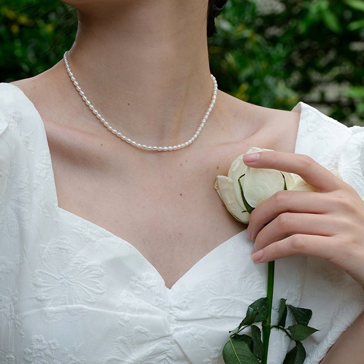 Dahlia – Necklace made of Gemstones