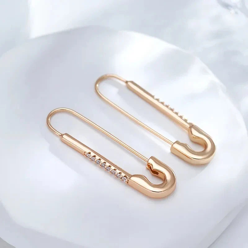 Maika – Earrings Safety Pin Elegant
