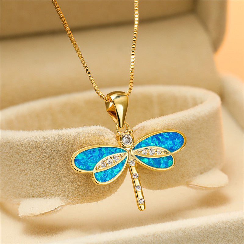 Siena – Necklace with Dragonfly in Gold and Opal