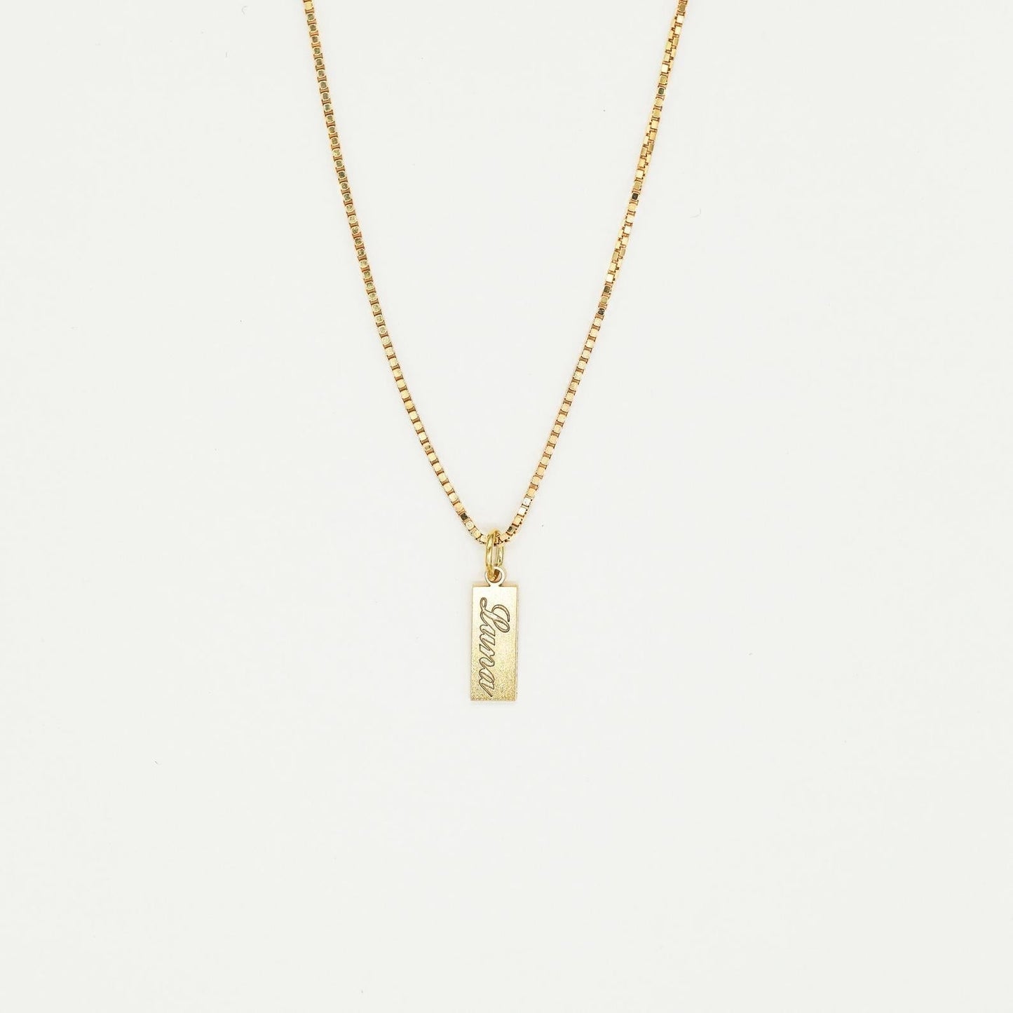 Lina – Personalized Fine Plaque Necklace