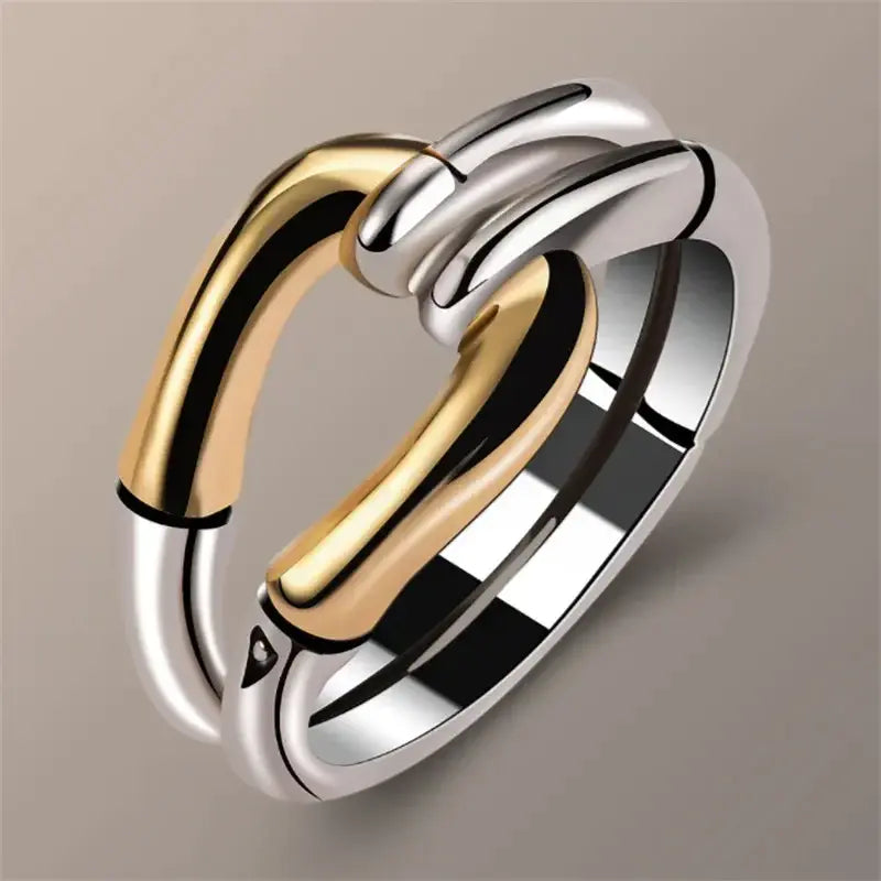 Althéa – Vintage ring with knot design in gold and silver