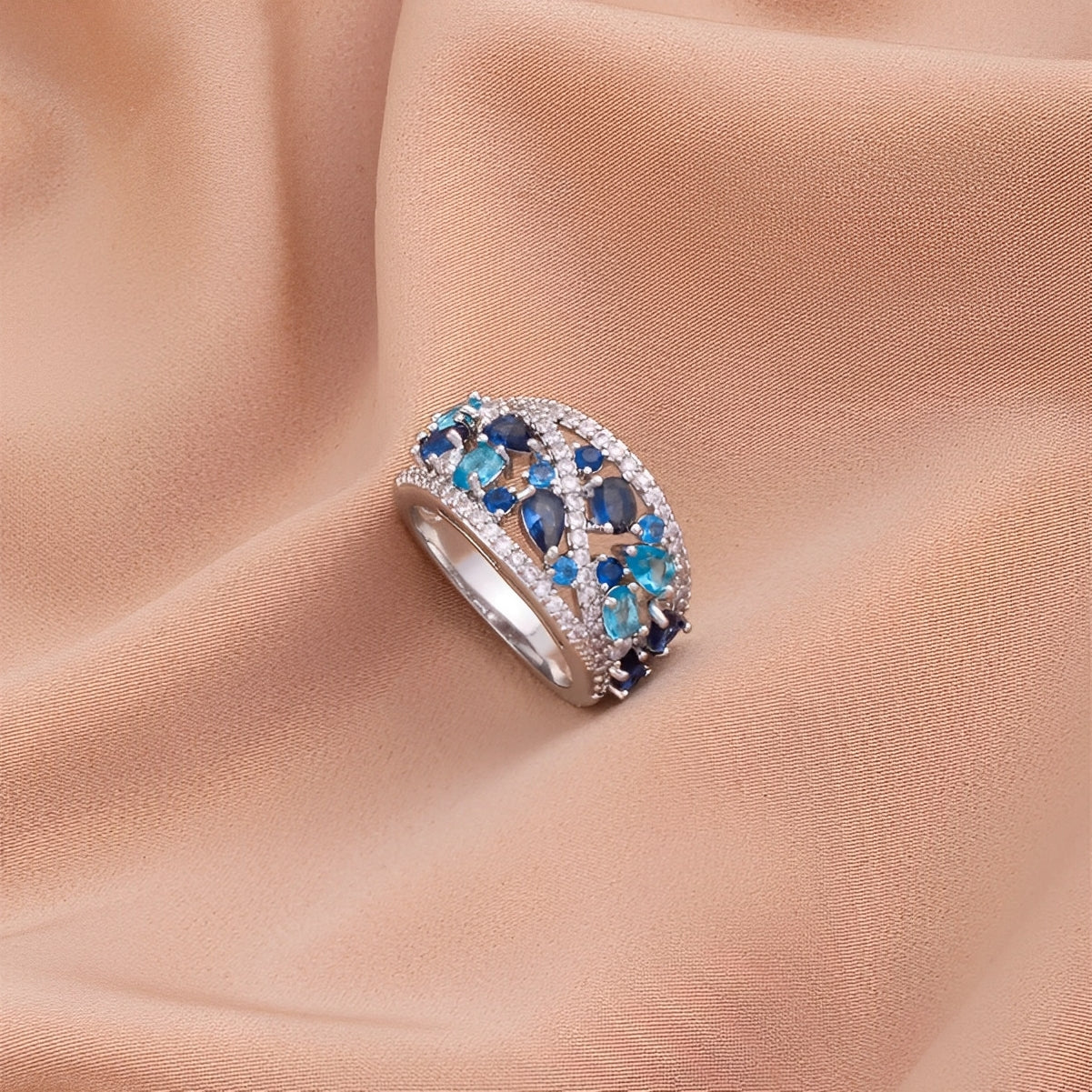 Julie – Vintage Ring with Blue Zircon and Gold Accent