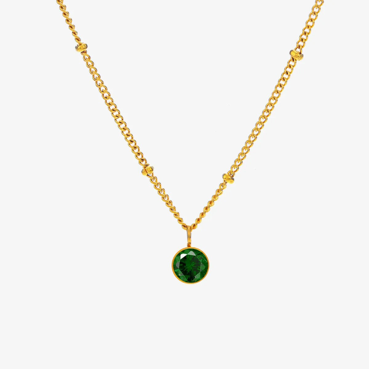 Neza – Stylish and Timeless Emerald Gold Necklace