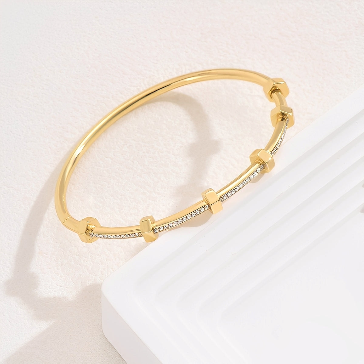 Amy – Bracelet shiny in gold