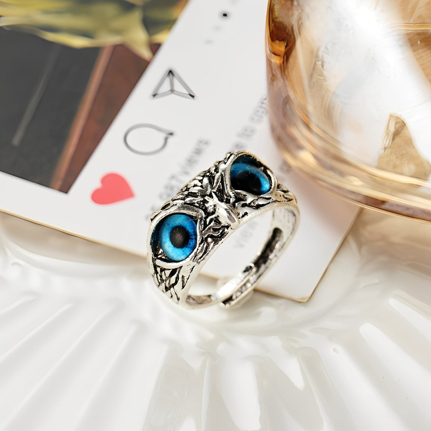Niva – Adjustable Lucky Charm Ring in Silver and Opal