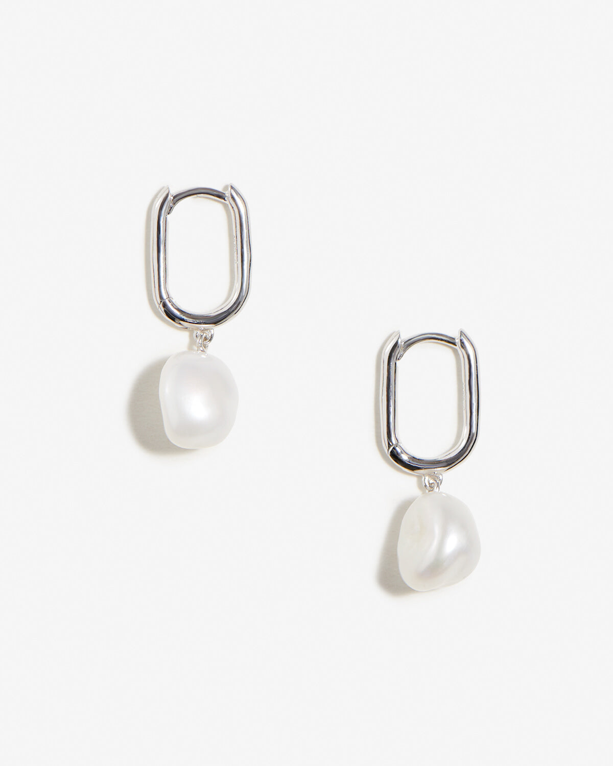 Esme - Silver Rectangular Hoop Earrings with Pearls
