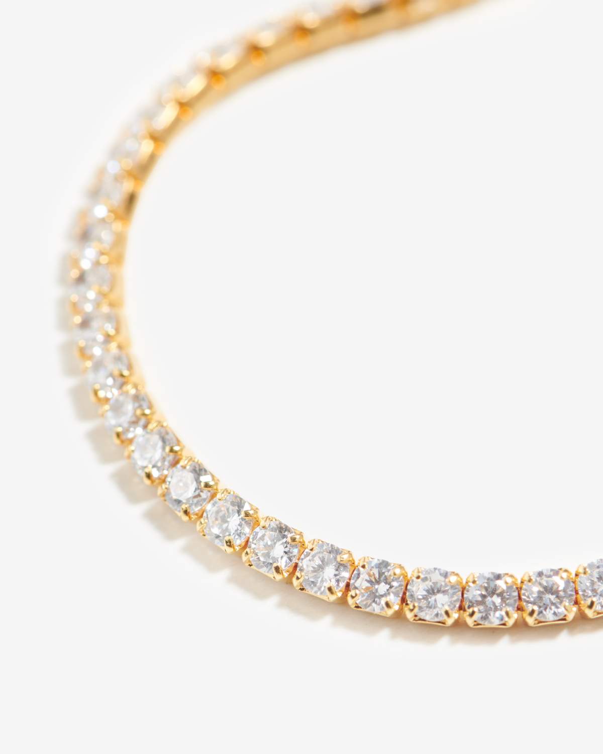 Astrid - Traditional Tennis Bracelet