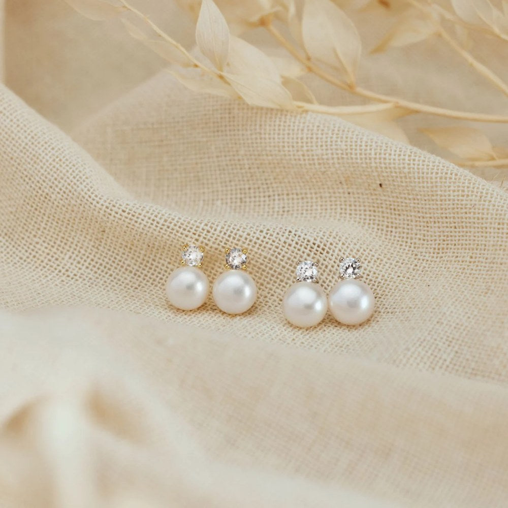 Minimalist Round Diamond White and Freshwater Pearl 925 Sterling Silver Stud Earrings