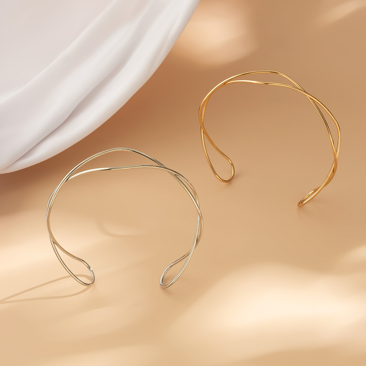 Necklace from twisted wire - Contemporary twist choker