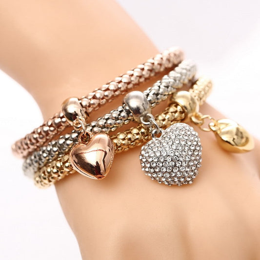 Aria – Metal bracelet with solid hearts