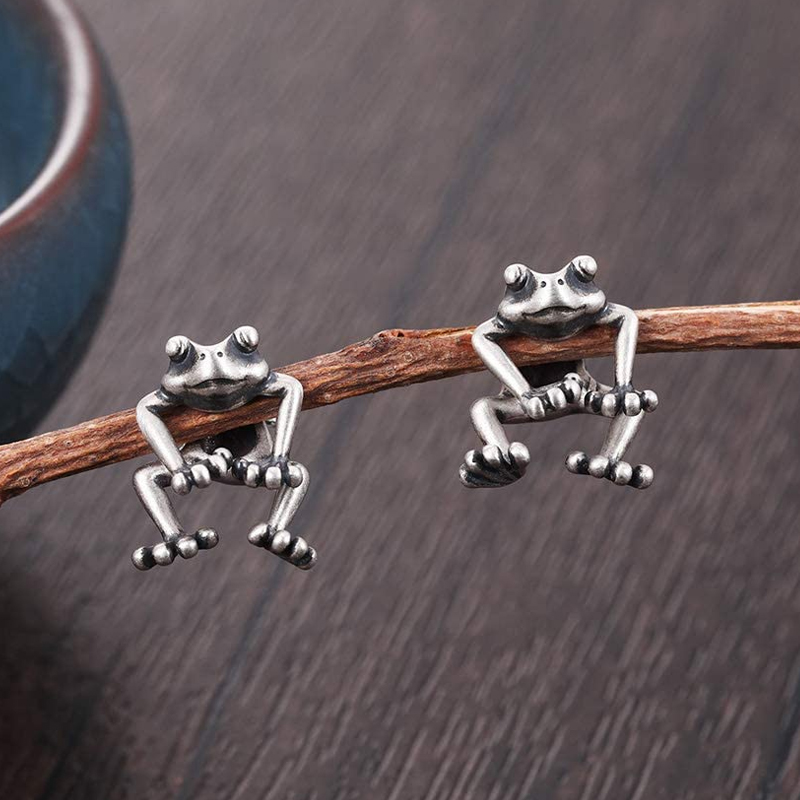 Sweet Frog Earrings - Mini Frog Design