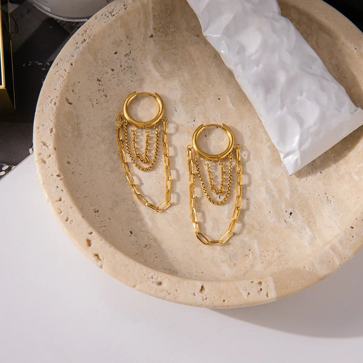 Women's Hoops with Multilayered Pendant Chains and Link Chain Design
