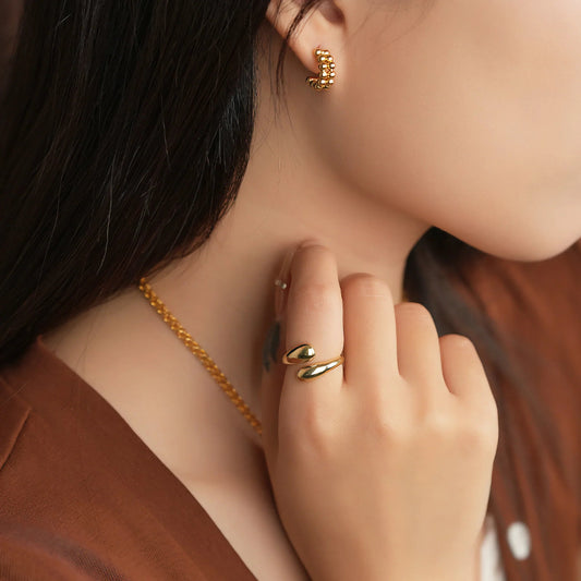 Cora – Ring gold minimalist elegant