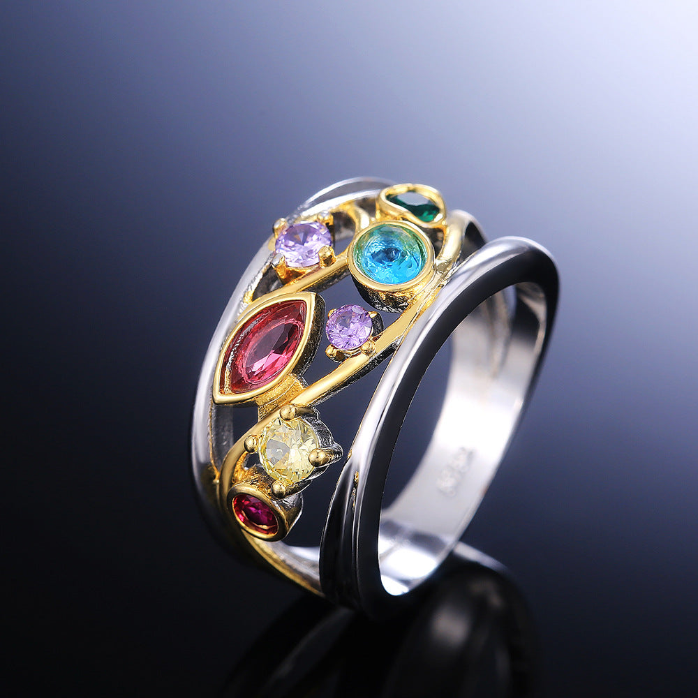 Zelina – Vintage Two-Tone Ring with Multicolored Details
