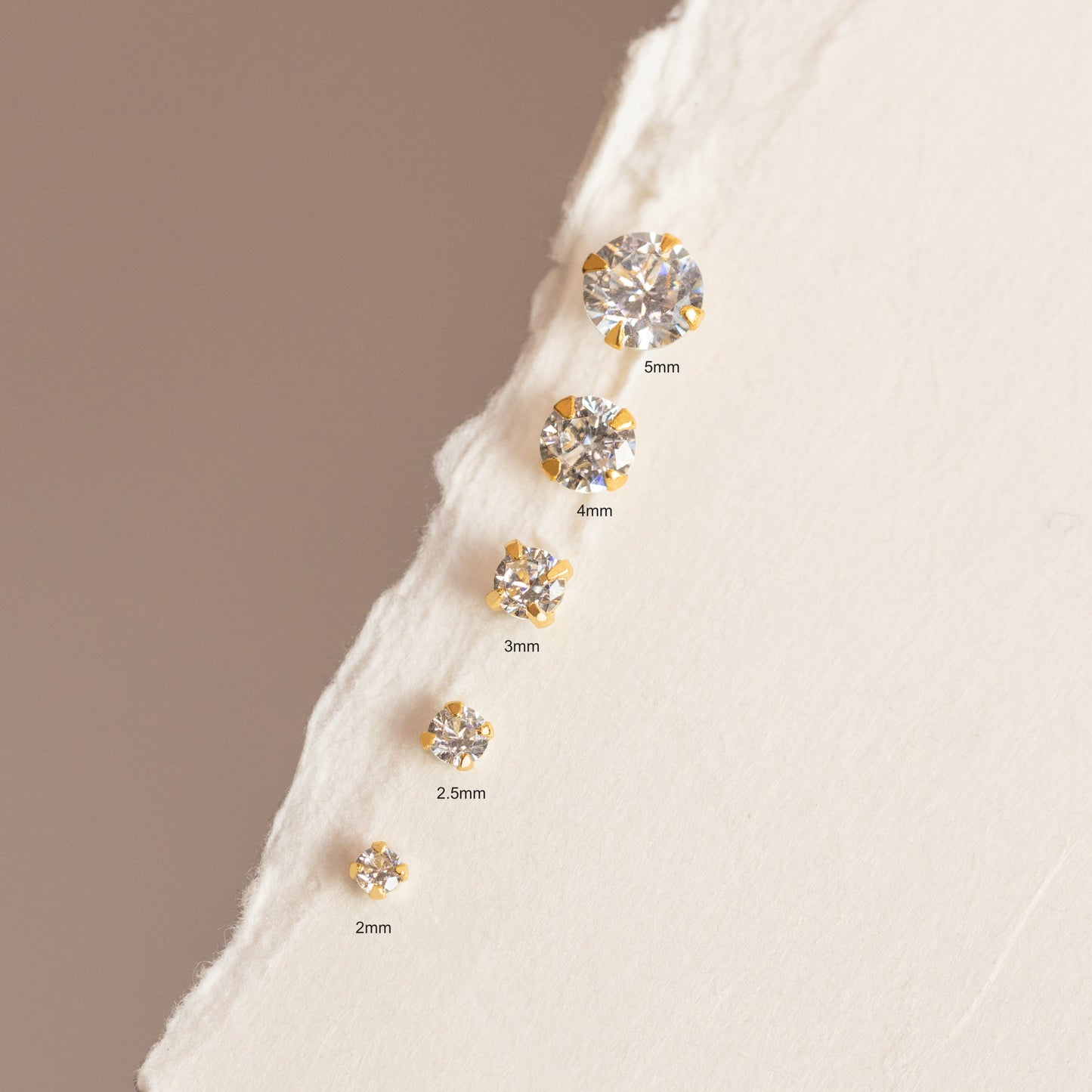 Sloane - Sparkling Mini Stud Earrings 2mm