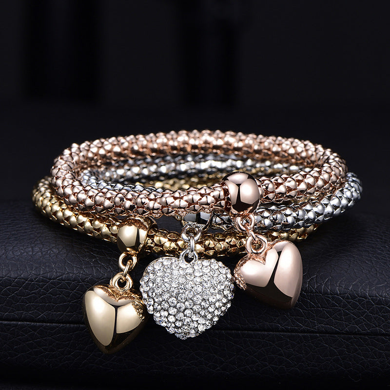Aria – Metal bracelet with solid hearts