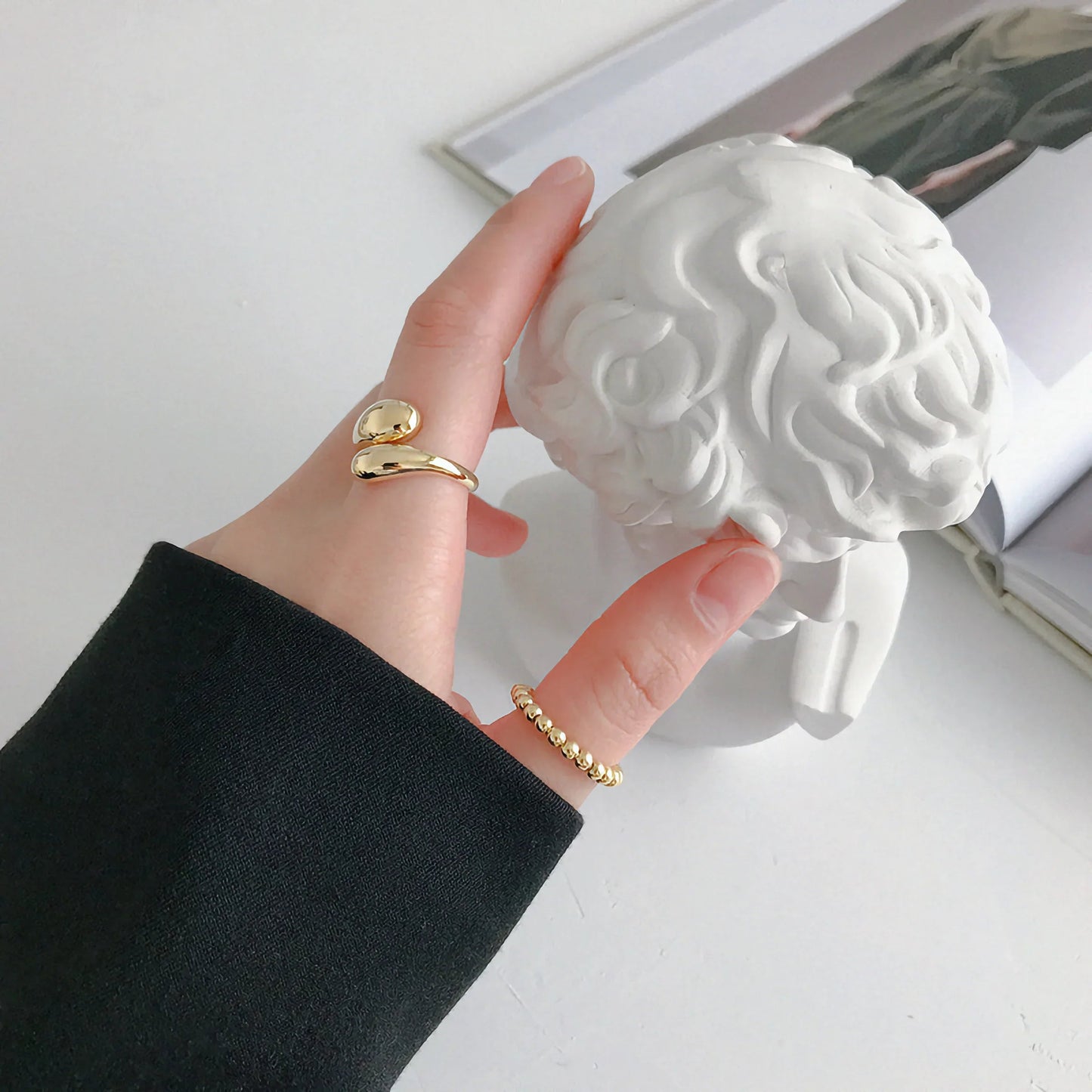 Cora – Ring gold minimalist elegant