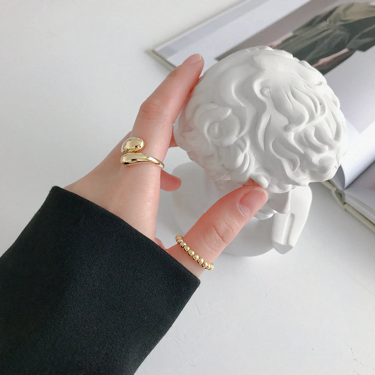 Cora – Ring gold minimalist elegant