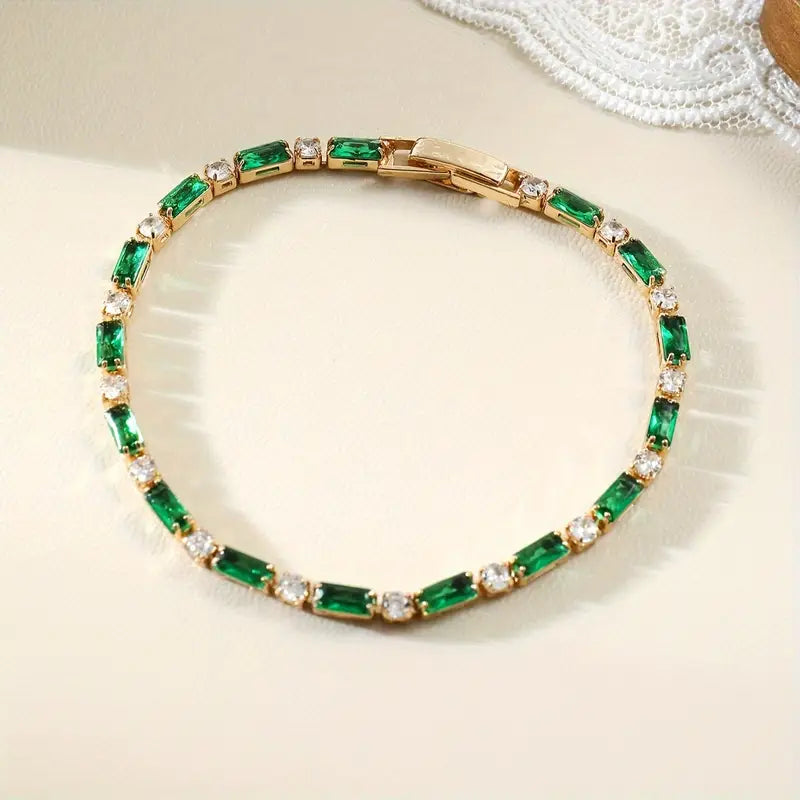 Miralyn – Golden Bracelet Elegant