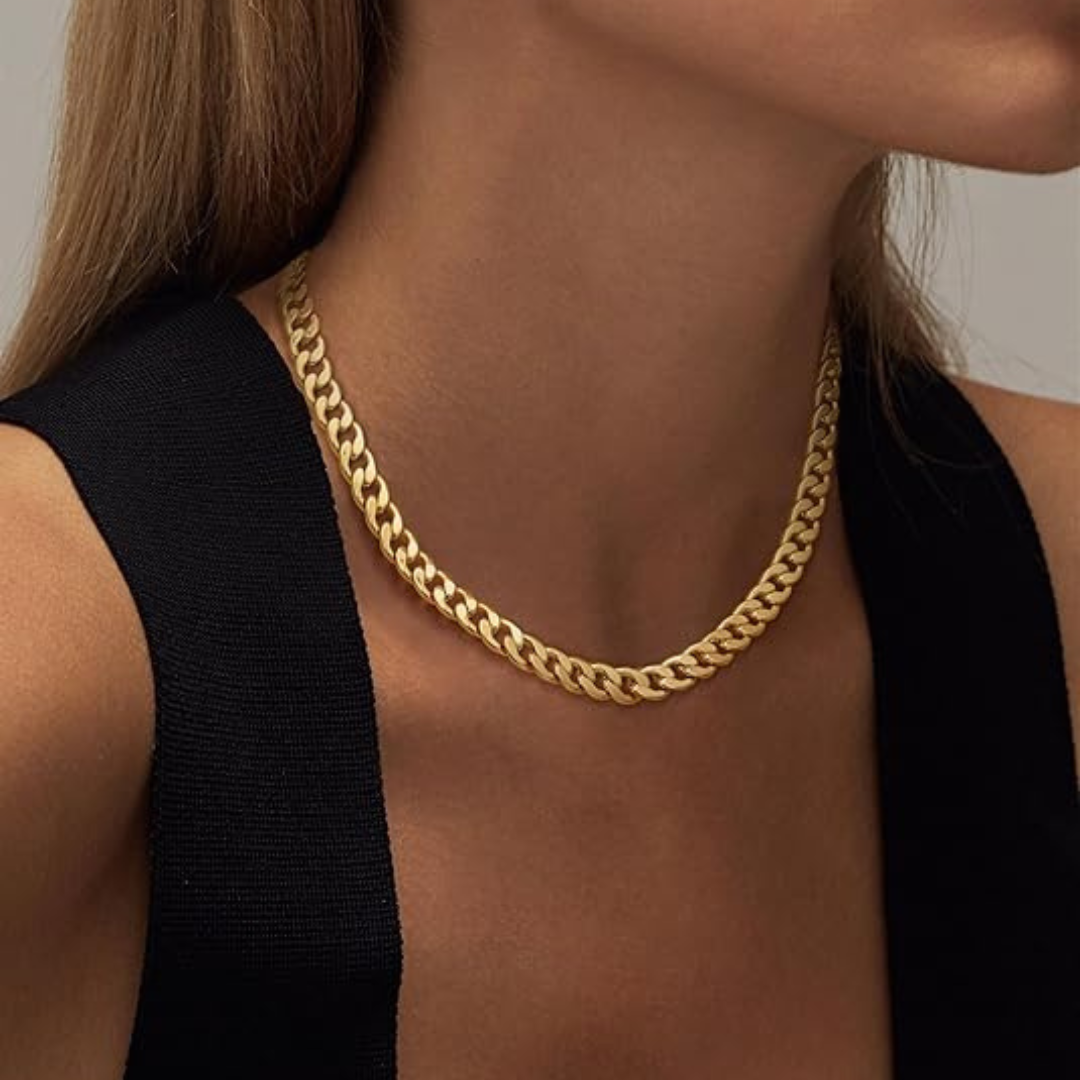 Anabel – Necklace with Golden Elements