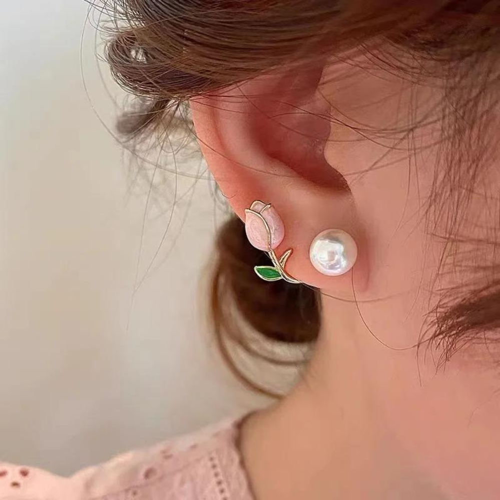 Tulip Pearl Studs - Violet Flower Pearl Earrings