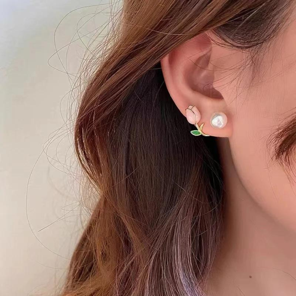 Tulip Pearl Studs - Violet Flower Pearl Earrings