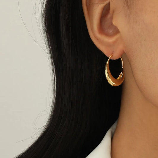 Zeinab – Golden Hoop Earrings