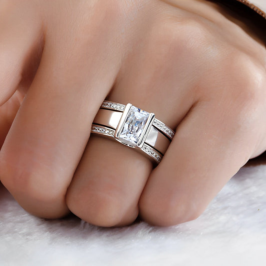 Vivienne – Vintage Ring with Set Glass