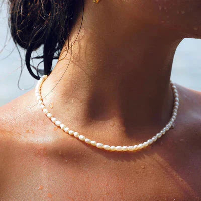 Olivia – Stylish Pearl Necklace