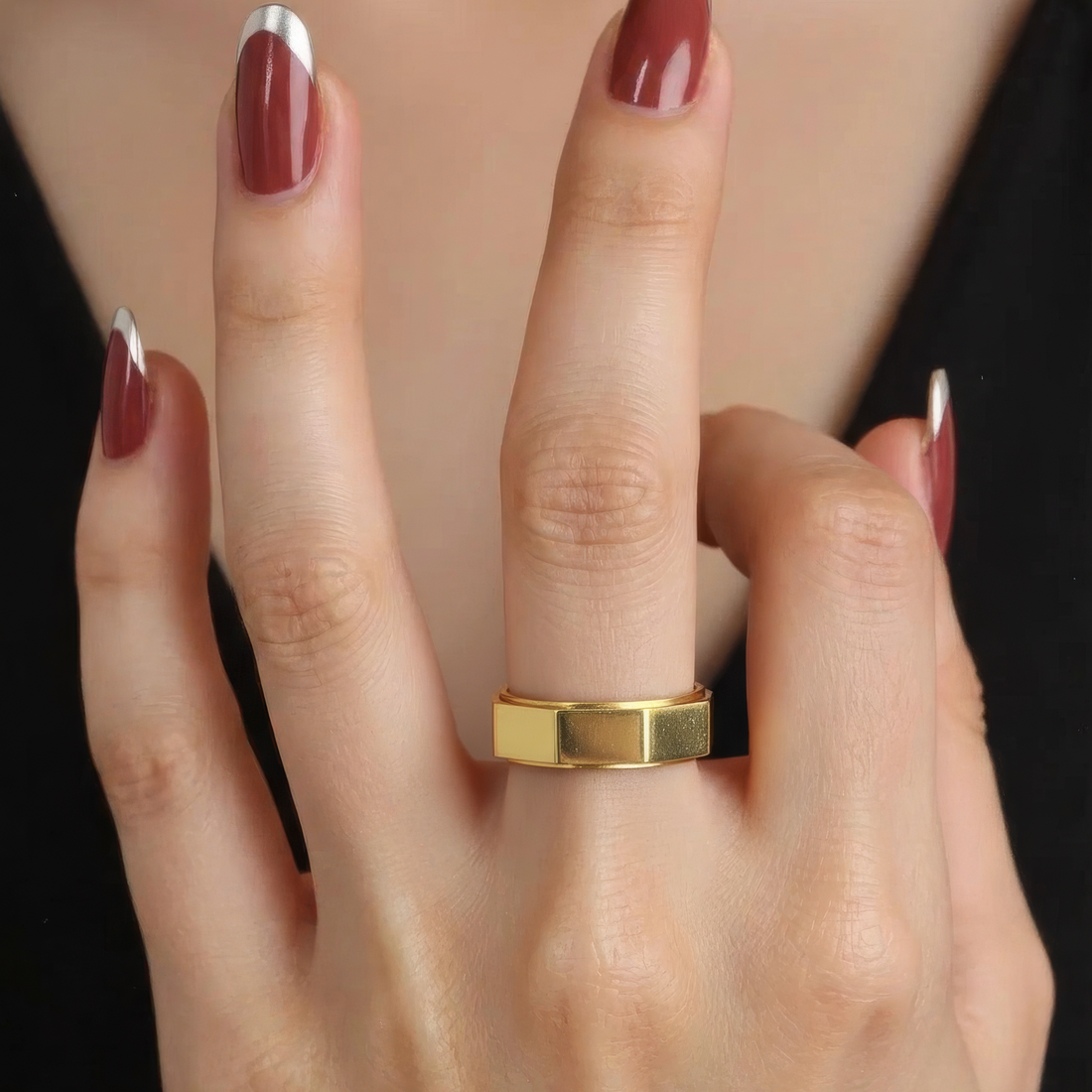 Women’s Wide Ring with Octagonal Shape and Rotatable Inner Band