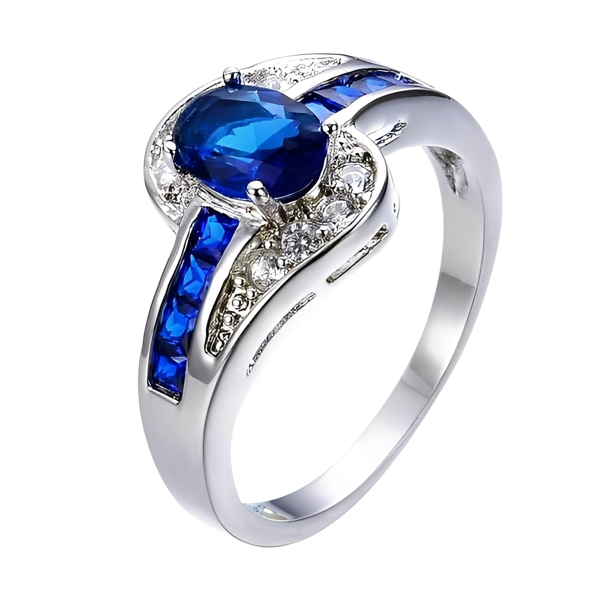 Diane – Ring with Blue Sapphire