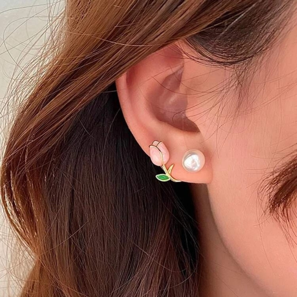 Tulip Pearl Studs - Violet Flower Pearl Earrings