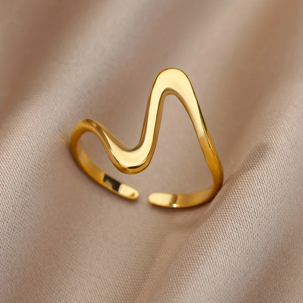 Rea – Adjustable cuff ring in contemporary style
