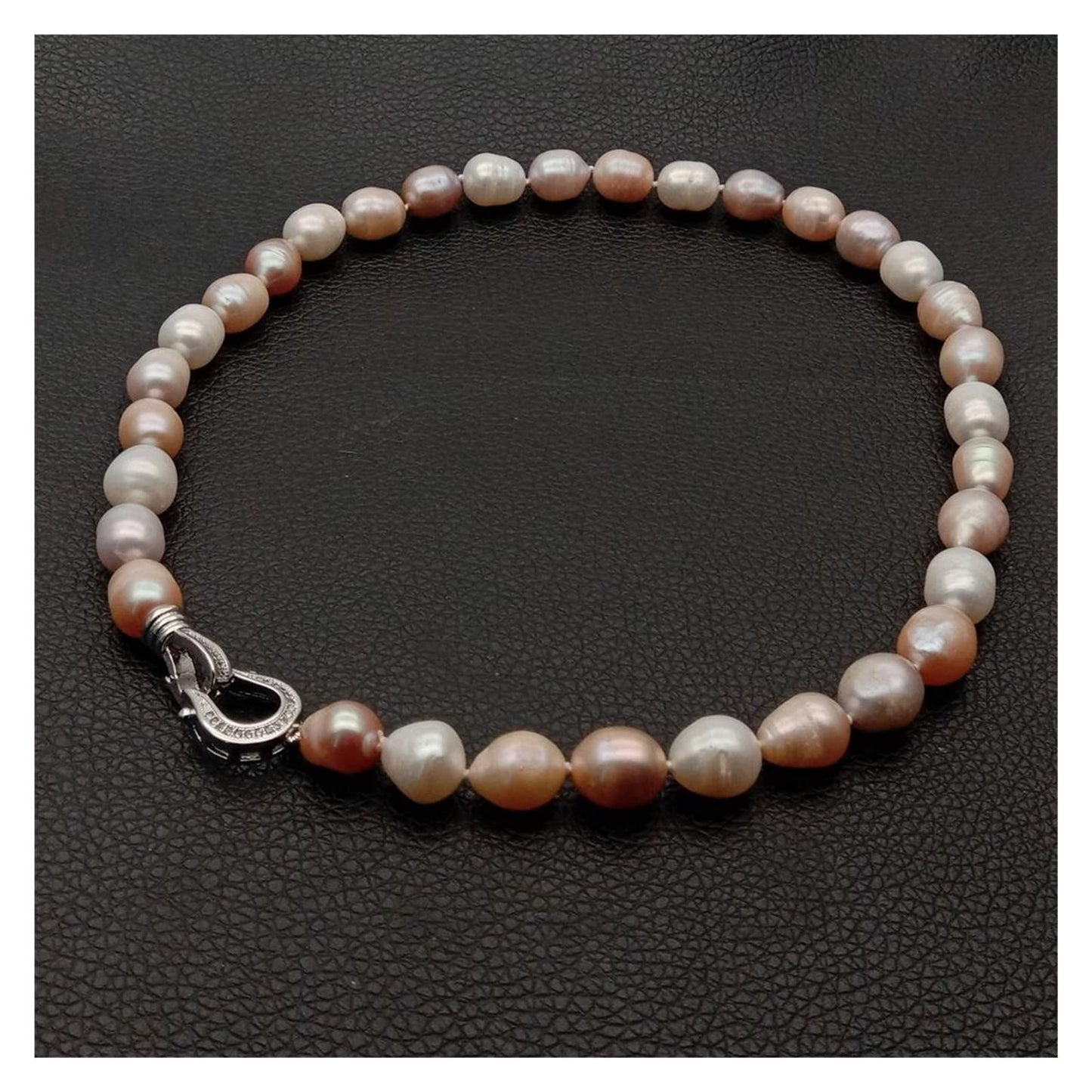 Nahia – Colored Bead Necklace