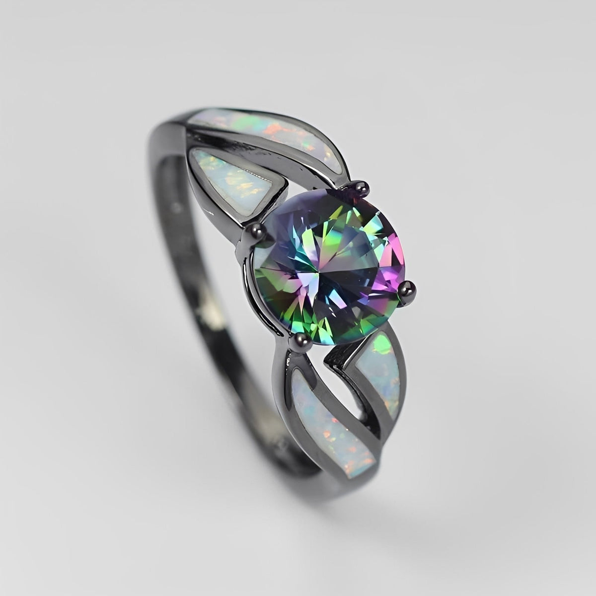 Mirella – Ring with Rainbow Opal and Topaz