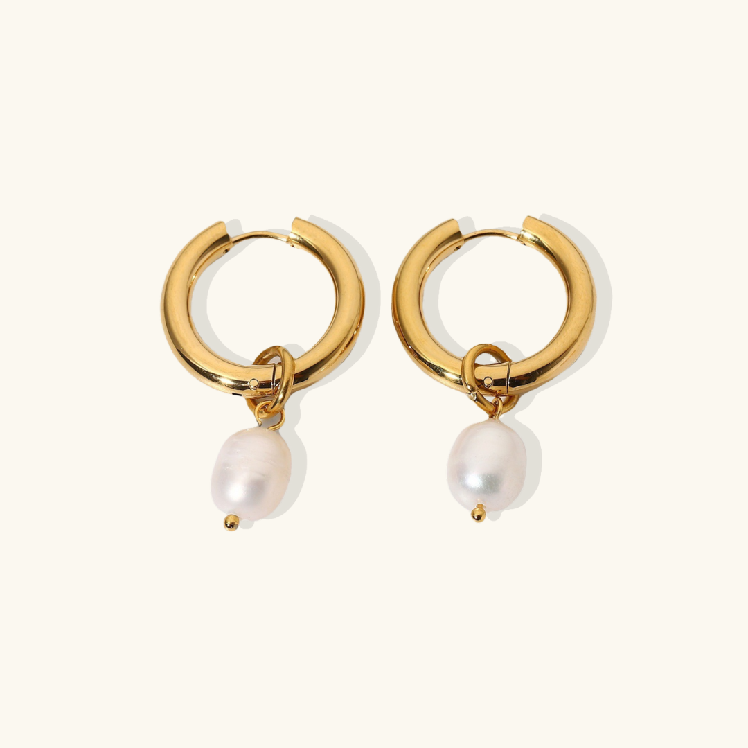 Ada – Stylish Pearl Earrings