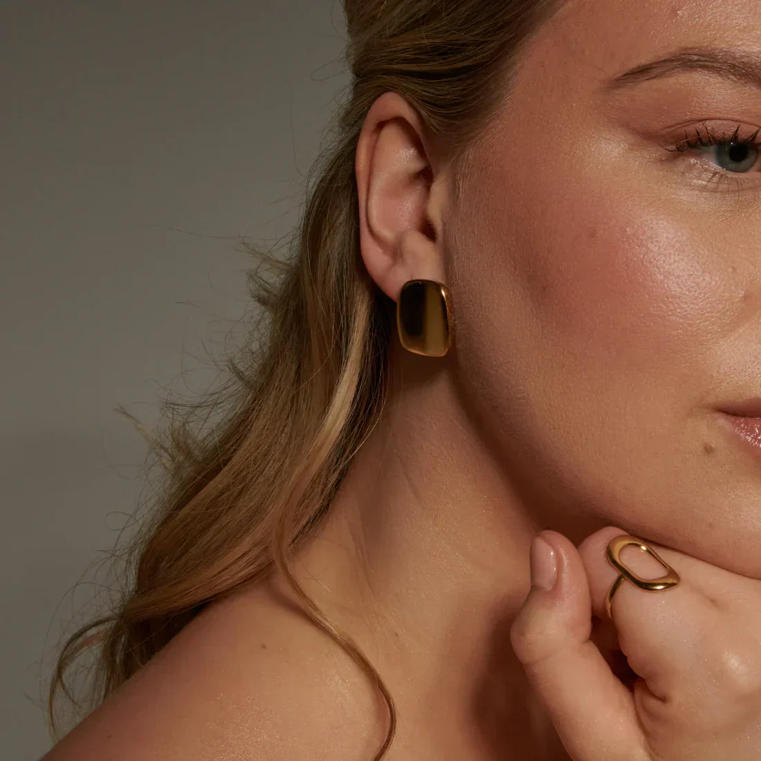 Alice – Stylish Earrings