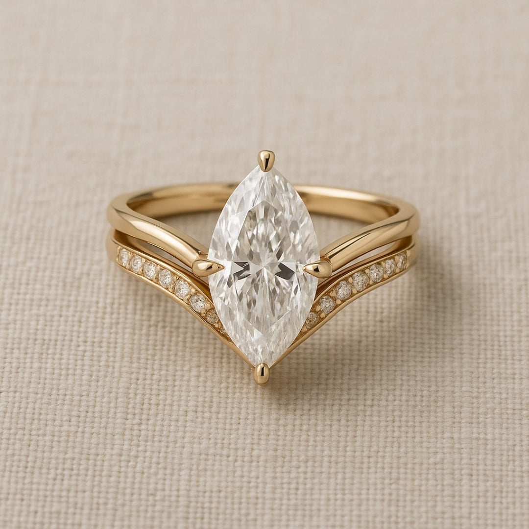 Women's Ring with Teardrop Crown Motif