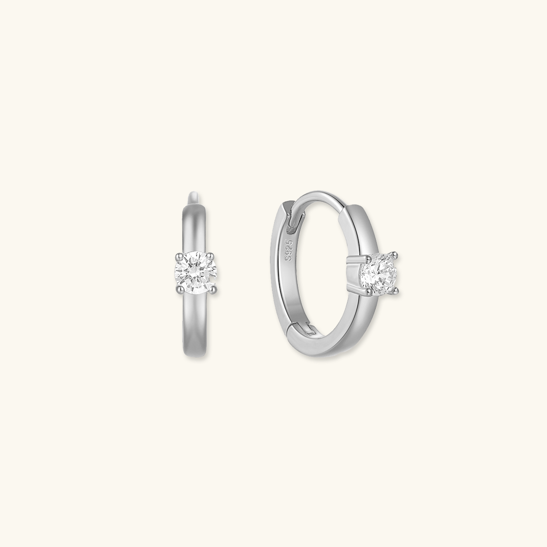 Aurielle – Stylish Solitaire Earrings