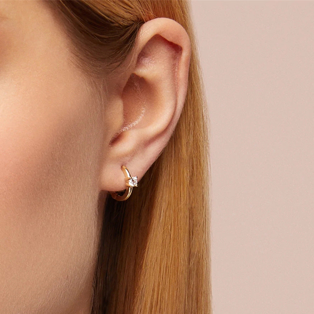 Aurielle – Stylish Solitaire Earrings