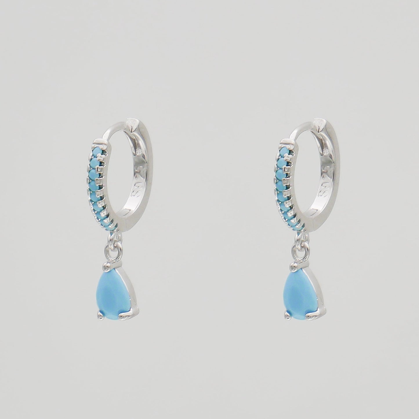 Aurora – Huggies with gemstones