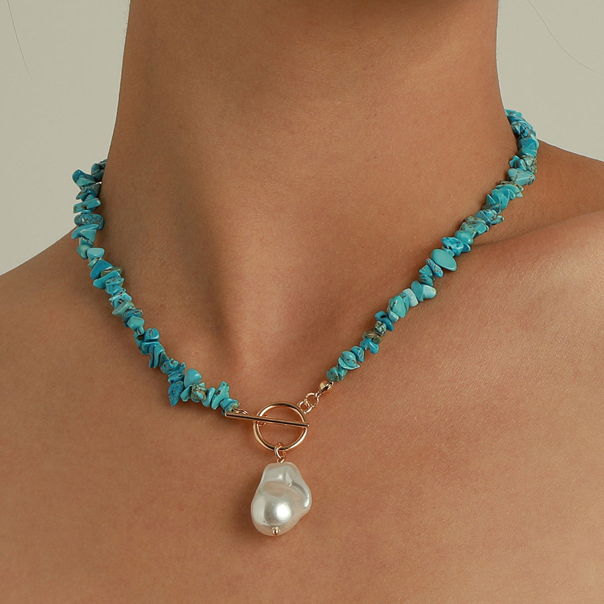 Dione – Necklace with Pearls and Turquoise Elegance