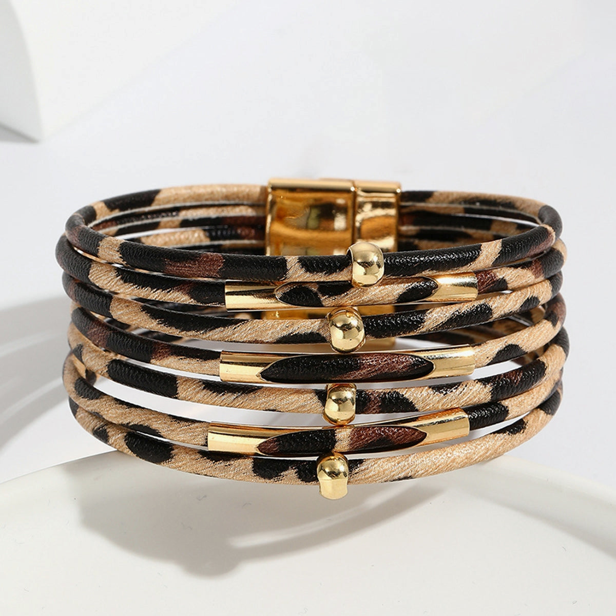Margaux – Elegant Leopard Bracelet