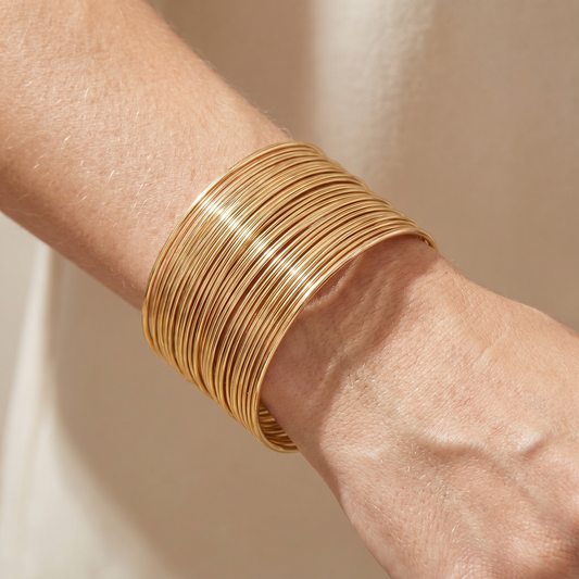 Mira – Stylish Bracelet in Antique Gold